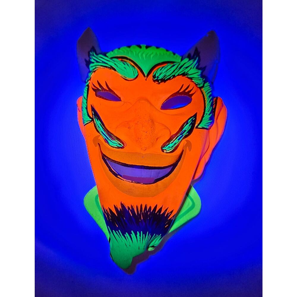 Devil Halloween Mask Black Light Reactive Zest Bar Giveaway 1960s Vacuform